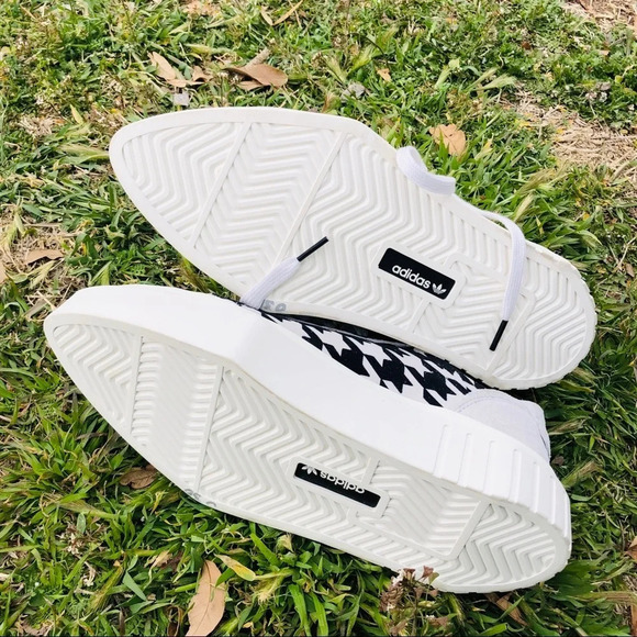 Adidas Originals Hypersleek Houndstooth Sneakers - Picture 5 of 5